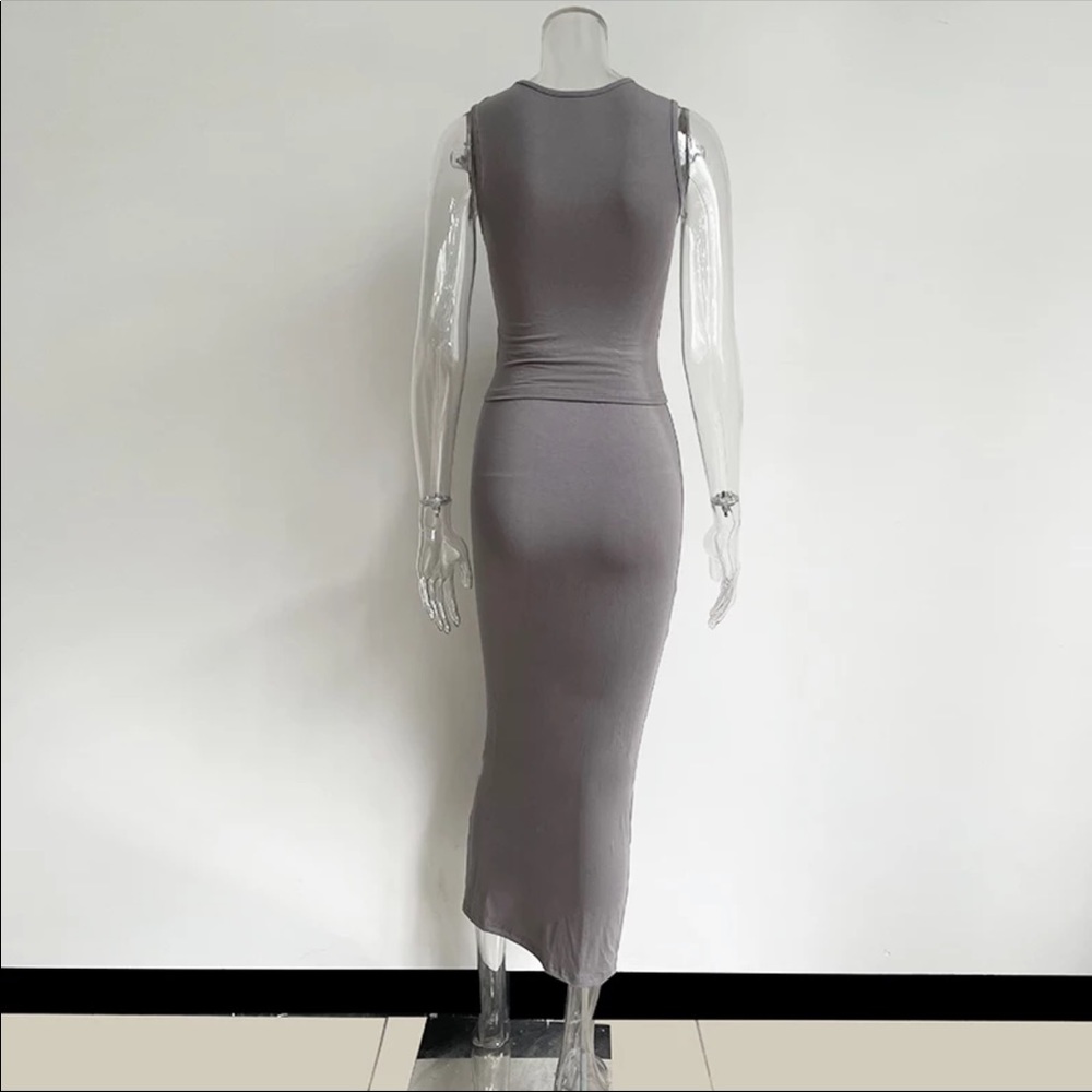 NEW 2 piece grayish long skirt with top - Picture 4 of 4